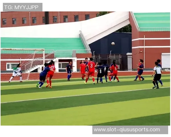 校园足球发展现状分析与未来发展方向探讨